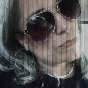 Meet your Posher, Renee